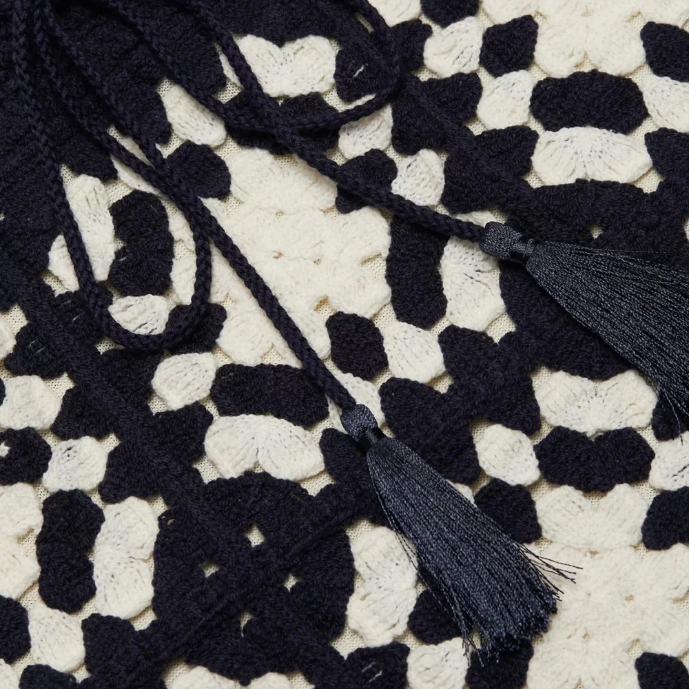 Chic Crochet Black and White Skirt - Picture 6 of 7